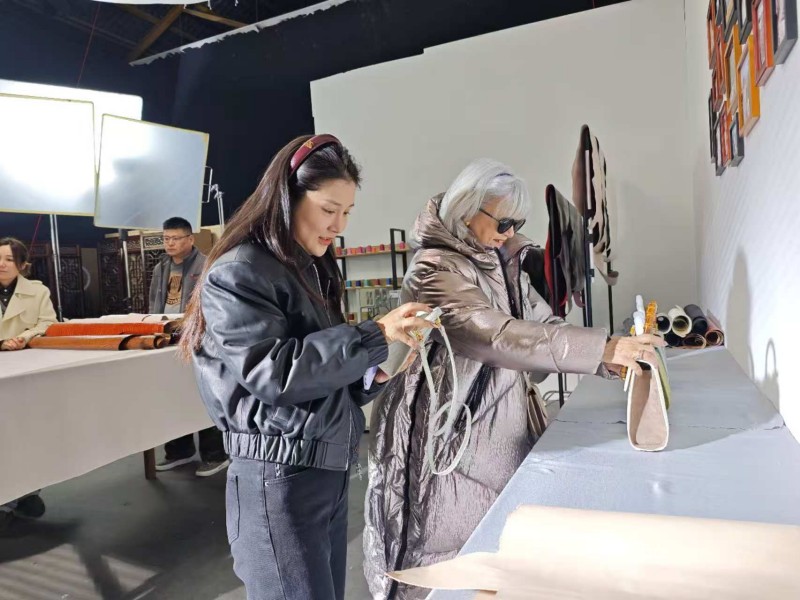 互邦影視為Clamori竹節包拍攝品牌形象片,創始人親赴現場指導