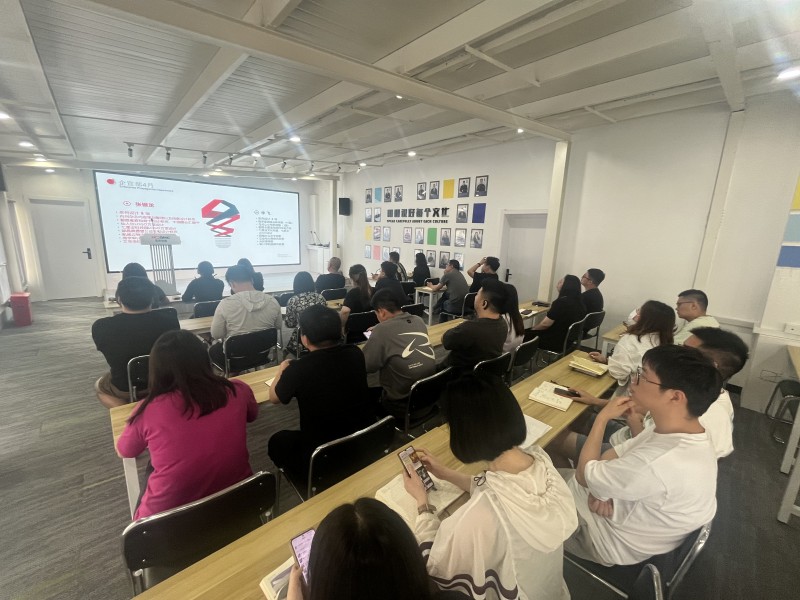 互邦影視召開4、5月份總結大會,共謀發展新篇章